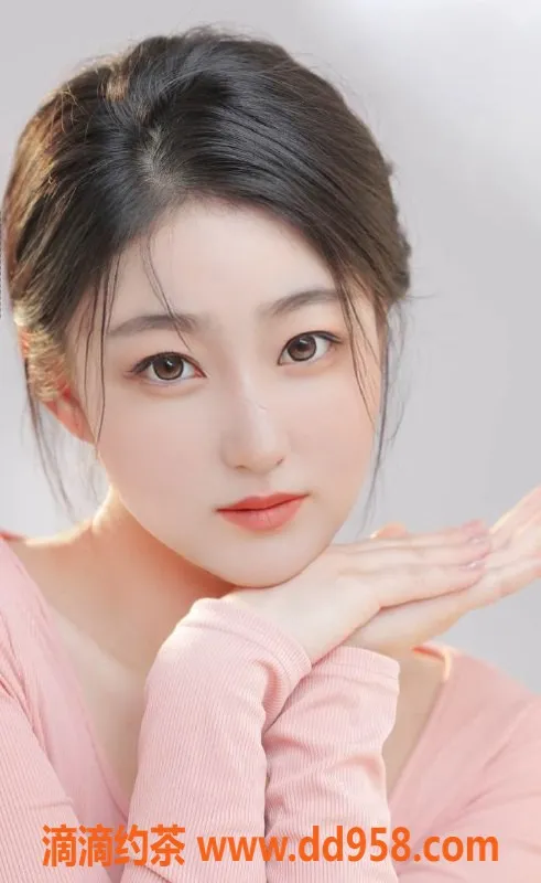 广州楼凤-天河巨乳少妇星怡，500元尽情体验