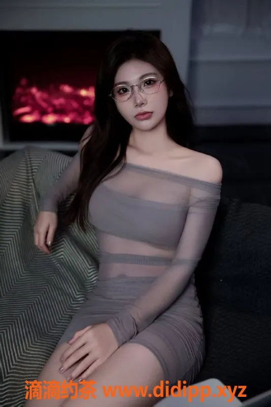 深圳楼凤资源信息,罗湖小鹿，1000元单人服务，火热直击！