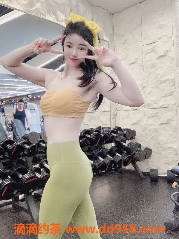 深圳楼凤资源信息,福田御姐木木，1000元享鸳鸯浴与情趣服务