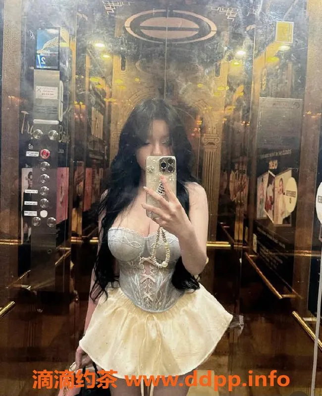 深圳楼凤-宝安嫩妹草莓，800元起服务多样