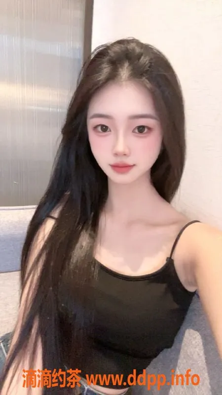 深圳楼凤资源信息,福田依依，700元体验鸳鸯浴与舌吻