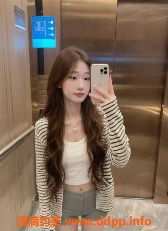 广州楼凤-天河小宝贝，700p嫩妹69式服务推荐