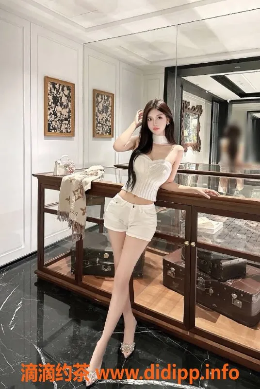 潍坊楼凤-奎文区兰溪，173cm 98斤 18岁服务1200