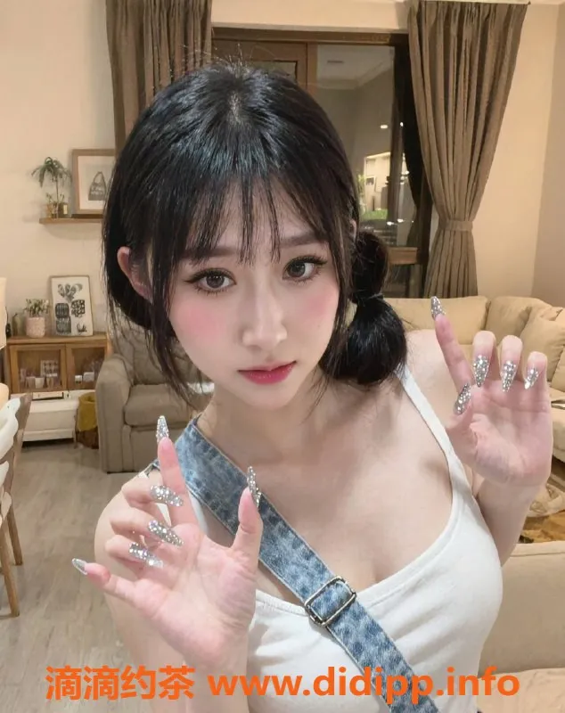 深圳楼凤-坂田小梅，900元享鸳鸯浴与情趣服务