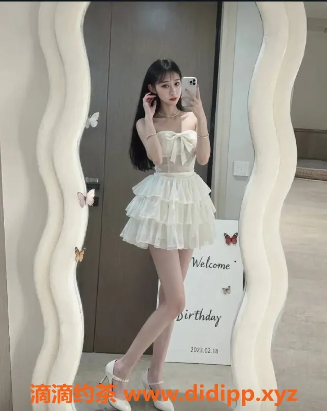 深圳楼凤-坂田小梅，900元享鸳鸯浴与情趣服务