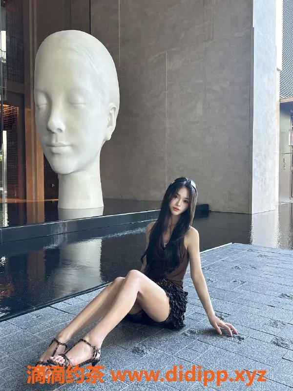 深圳楼凤-南山桃桃，20岁168cm长腿嫩妹，1200元起