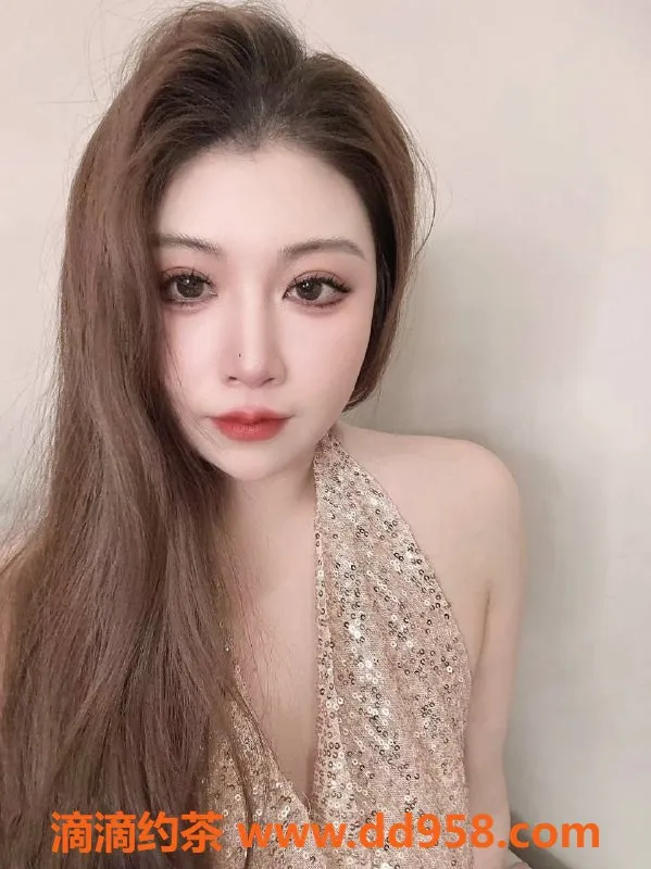 深圳楼凤资源信息,佳慧 - 优雅休息中的宠儿，时尚魅力无限