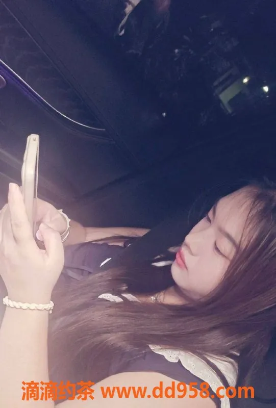 深圳楼凤-龙华肉肉，400p享高品质服务！