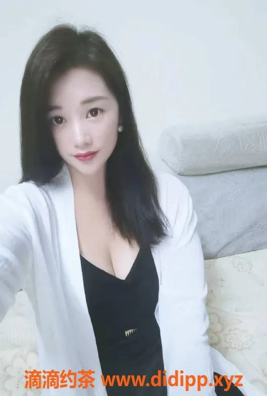 深圳楼凤-宝安莹莹，94年出生，身高163，110斤