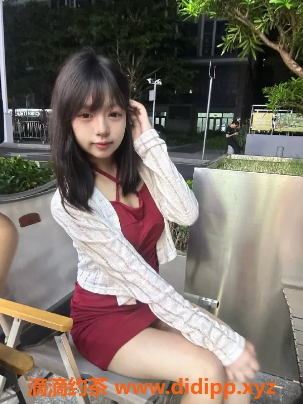 广州楼凤-天河嫩妹小桃子，600元起，丰富服务等你体验！