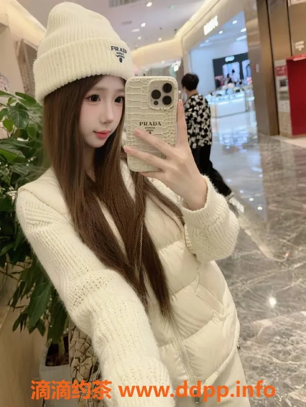 成都楼凤-成华区小八，颜值高、态度好，7p体验