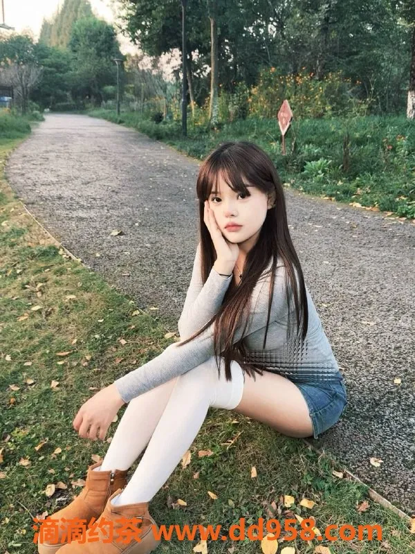 成都楼凤-成华区嫩妹醒醒，代聊服务7P体验