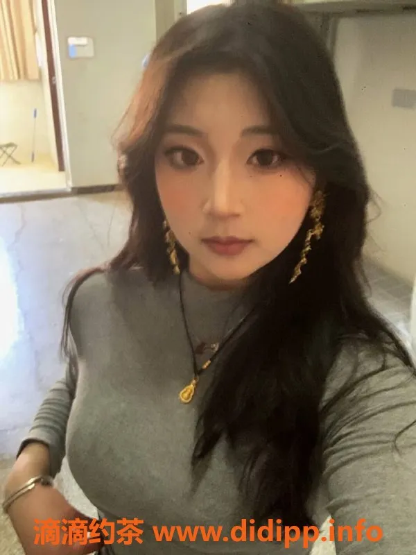 成都楼凤-武侯区琦玉，身材诱人，价格合适的嫩妹车