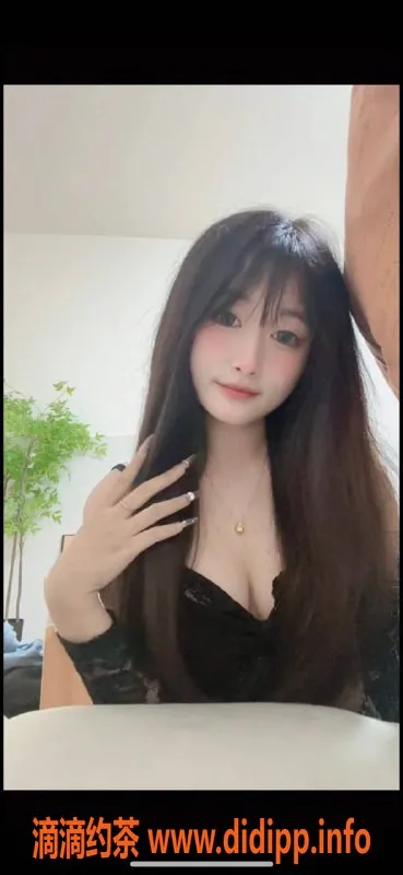 深圳楼凤-龙华区晓艺，9.0高分嫩妹，1000P起