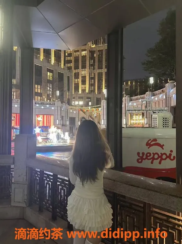 深圳楼凤-龙华区晓艺，9.0高分嫩妹，1000P起