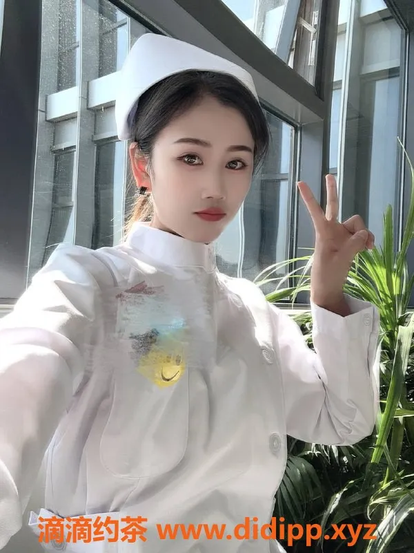 广州楼凤-天河职场女优慕瑶 蜜桃臀COS服务