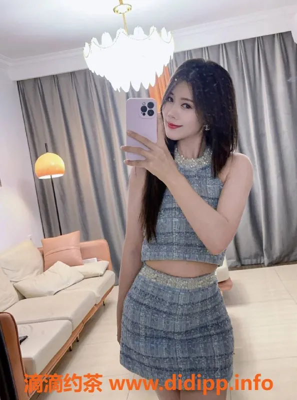 广州楼凤-天河职场女优慕瑶 蜜桃臀COS服务