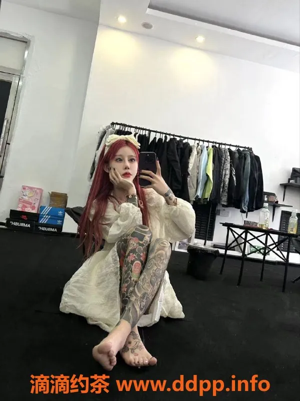 广州楼凤-天河嫩妹八宝粥，大长腿丝袜诱惑