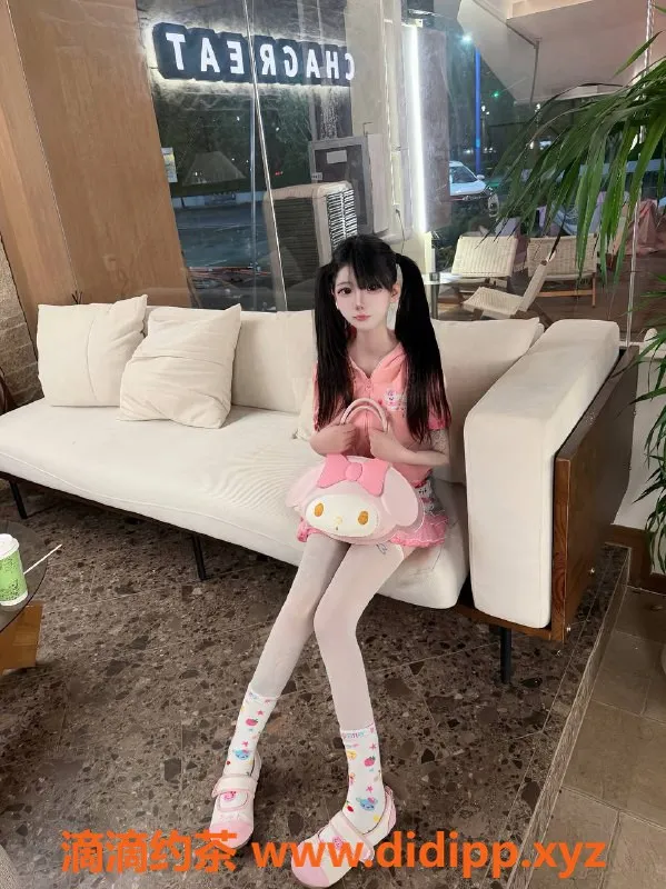 深圳楼凤-龙华嫩妹小猫猫，1088起，超实惠服务等你来享！