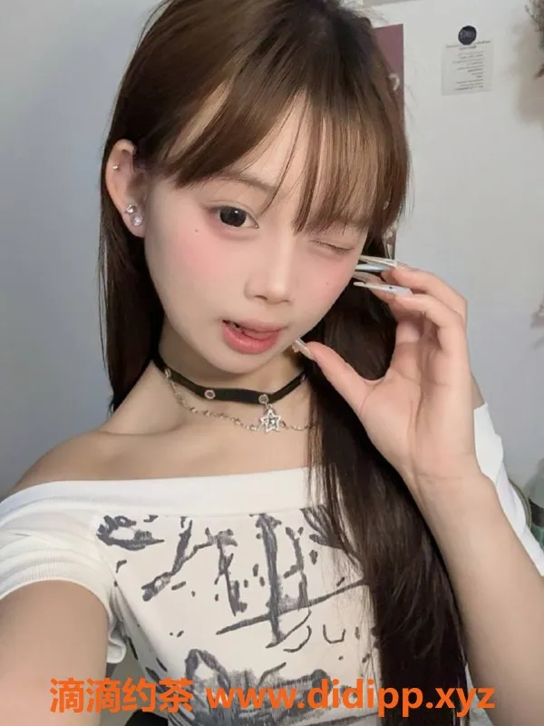 深圳楼凤-南山小懿：165cm, 45kg，1288起火辣服务！