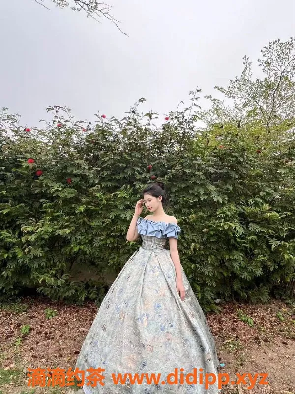 深圳楼凤资源信息,福田琴儿，18岁167cm，50kg嫩妹服务