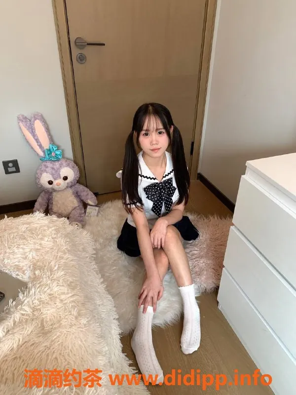 中山楼凤资源信息,石岐桑宁，18岁清纯美少女，胸围B，价格实惠