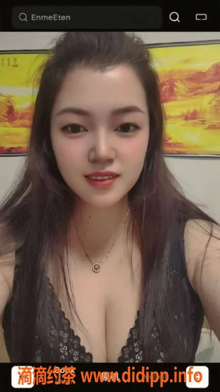 深圳楼凤-深圳龙华香香，400元私密服务等你来体验