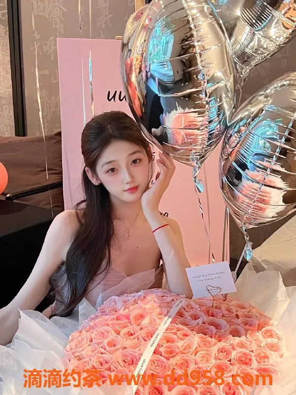 深圳楼凤-龙岗嫩妹欣悦，165cm、45kg，18岁服务超赞