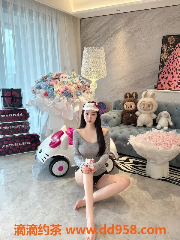 深圳楼凤-南山贝拉，175cm长腿美女，22岁1300P起