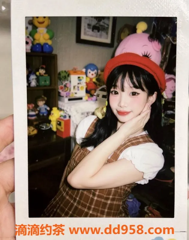 深圳楼凤-小蛋糕嫩妹，龙岗区情绪好服务高达五颗星