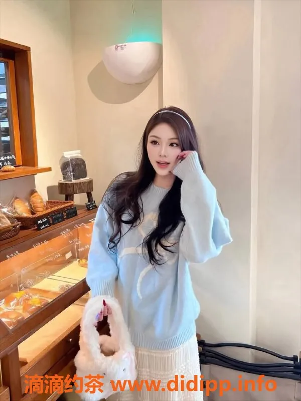 深圳楼凤-龙华纯熙 23岁 162cm C罩 45kg 1300起