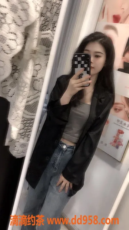 广州楼凤-白云妩媚御姐晴儿，700P私人服务