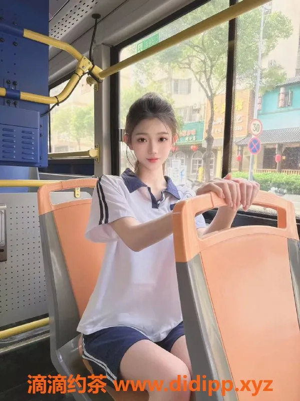 深圳楼凤-福田小梦，18岁165cm，40kg嫩妹，最优服务！