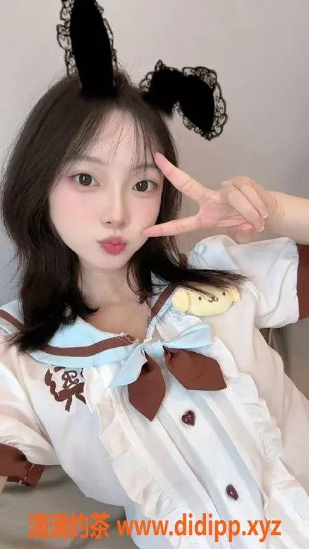 深圳楼凤-南山美美 165cm 44kg 18岁 售价800P