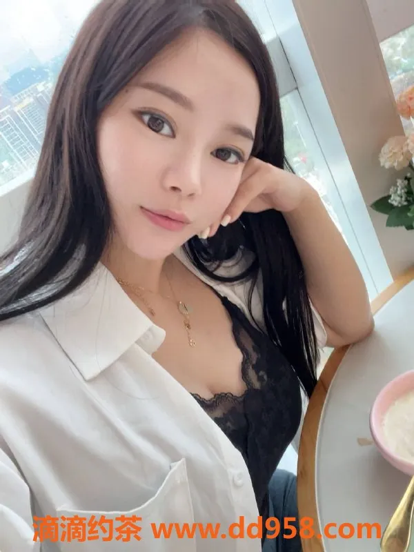 深圳楼凤-南山嫩妹NaNa，900元超值服务等你来体验！