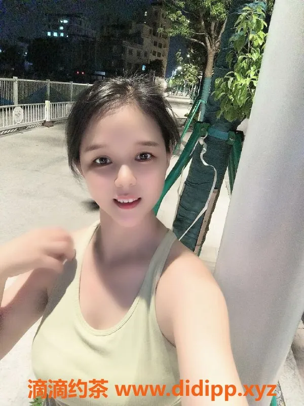 广州楼凤资源信息,白云小慧大奶69莞式服务，水费450p