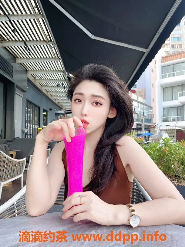 深圳楼凤资源信息,南山24岁米修，3500元起，长腿美眉等你来约