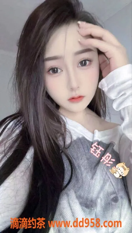 广州楼凤-天河清纯少女钰彤，800p私教服务等你体验