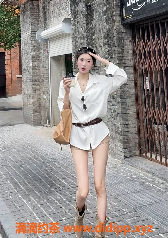 深圳楼凤-南山泡泡，900元体验鸳鸯浴与舌吻