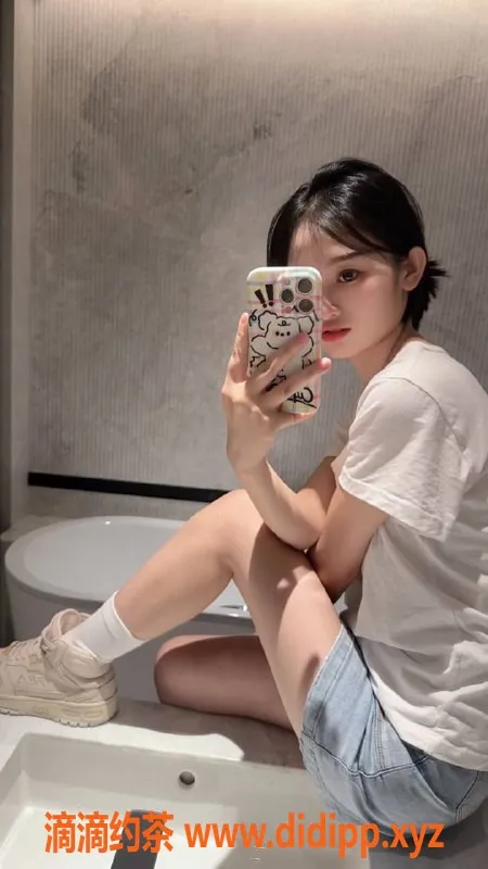 深圳楼凤资源信息,宝安嫩妹喜宝，20岁160cm，83斤仅需1888PP