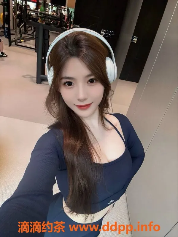 深圳楼凤-龙华区小奶糖，御姐服务，热情1300—2300元