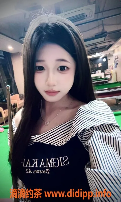 深圳楼凤-龙华嫩姐雅思，舌吻制服服务，推荐指数五颗星！