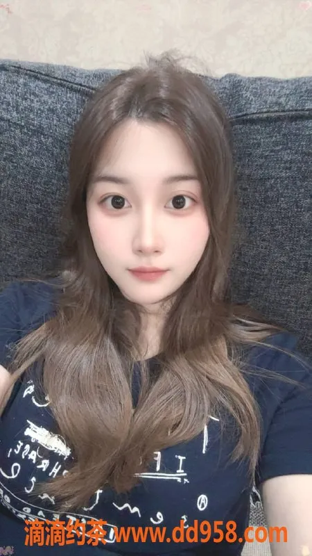 深圳楼凤-南山雪儿，600元体验鸳鸯浴和69服务