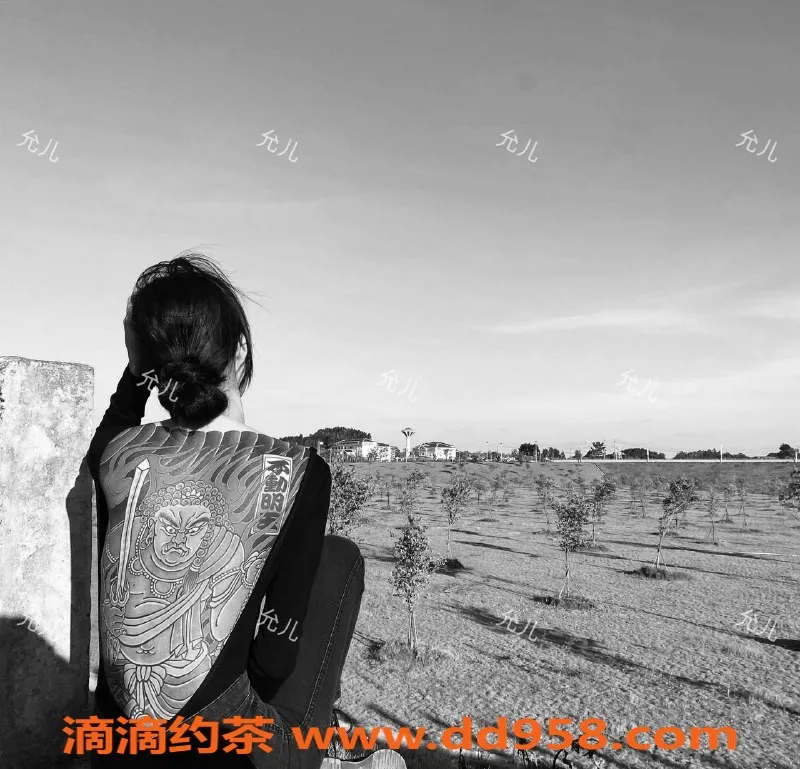 深圳楼凤-宝安允儿，身高165，42kg，1088P起