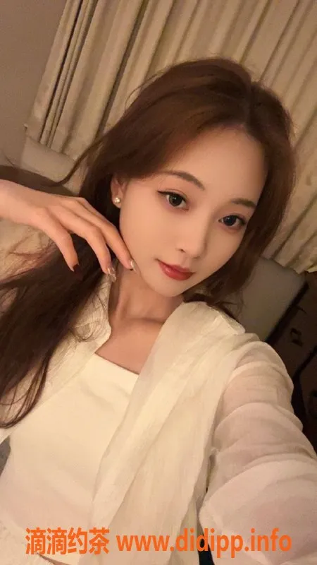 深圳楼凤-福田萌萌，茶费1000P，1800PP，绝对让你满意！
