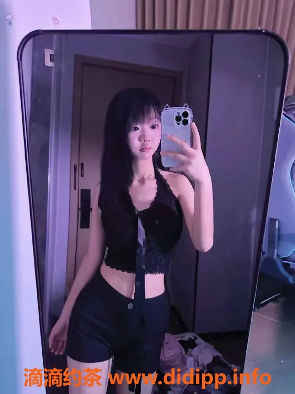 深圳楼凤-龙岗嫩妹泡菜，舌吻与制服服务