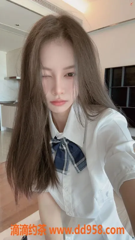 深圳楼凤-龙岗昕昕，158cm 44kg 800元服务