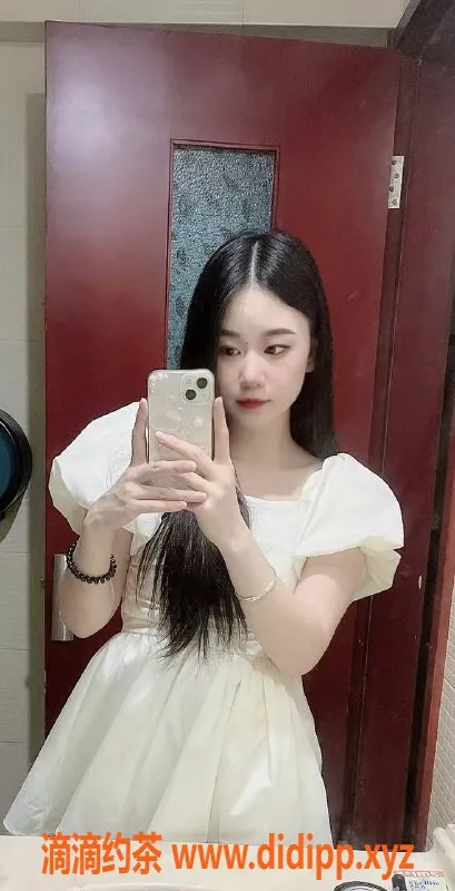 深圳楼凤-小甜心，休息中，温柔体贴的陪伴