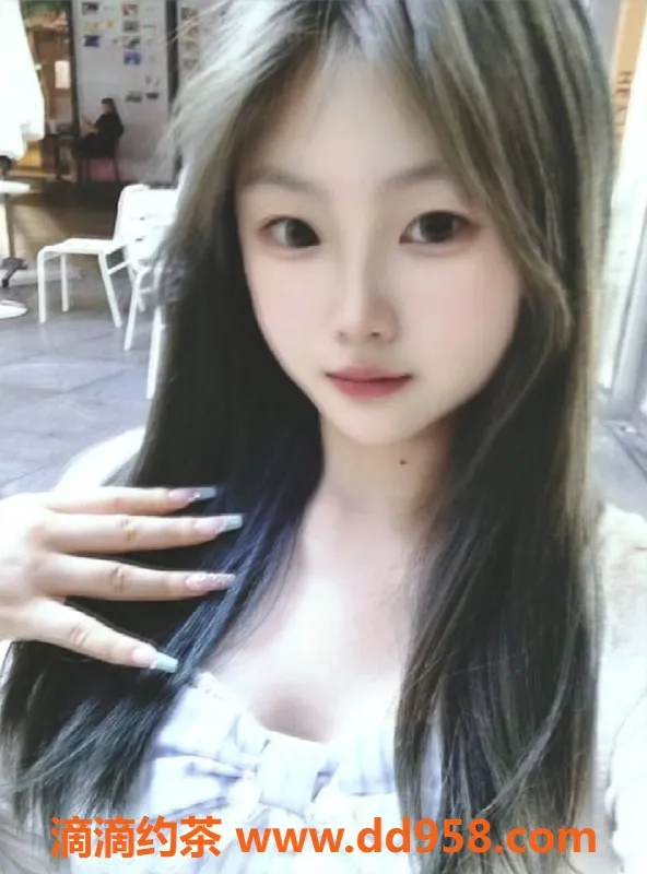 深圳楼凤资源信息,龙华崽崽，18岁嫩妹，165D，1300起