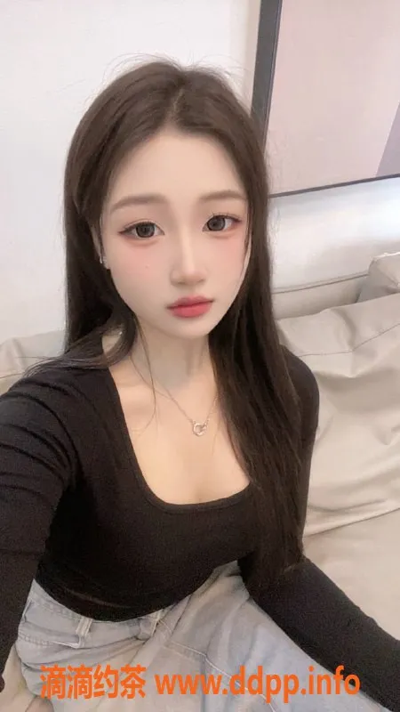 深圳楼凤-宝安区小小嫩妹，制服六九调情服务